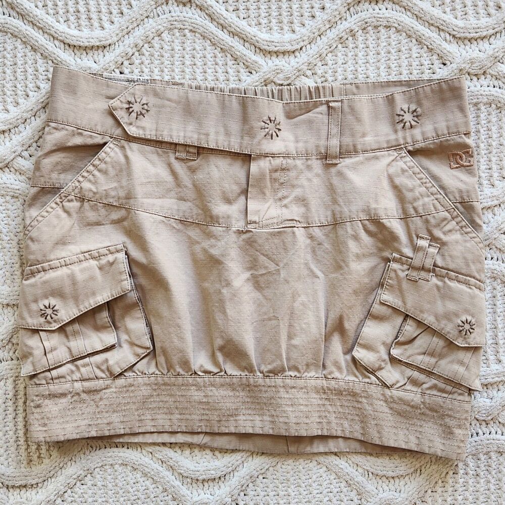DC 100% Cotton Khaki Cargo Mini Skirt Size 27